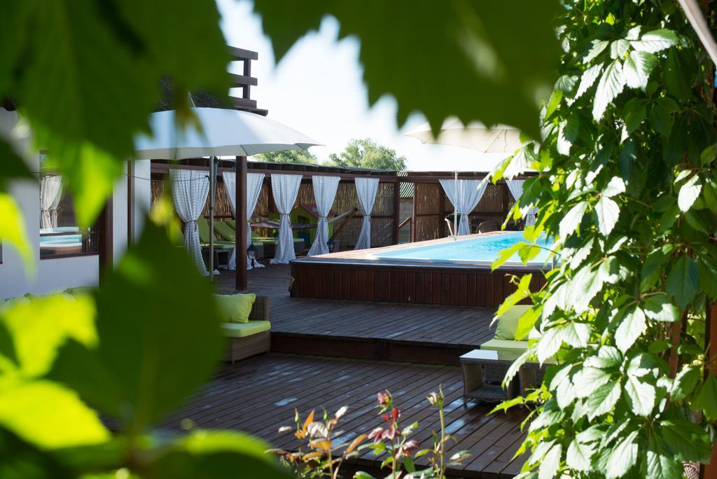 Doi Capitani Hotel Crișan Esterno foto