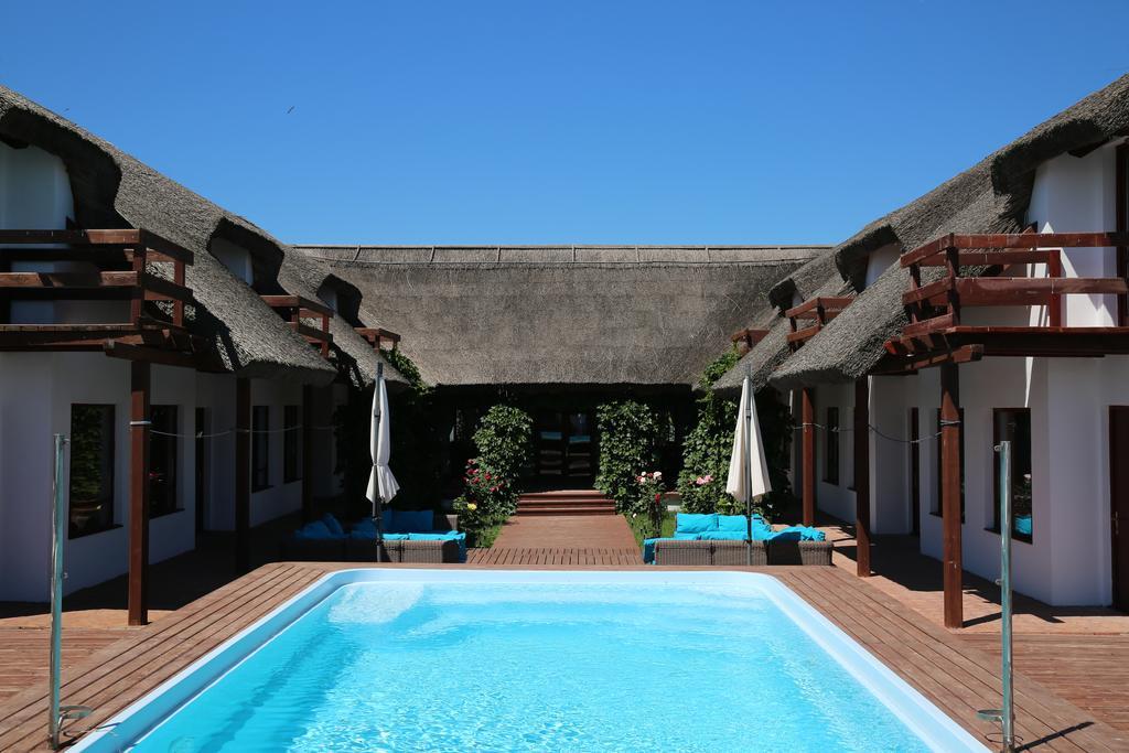 Doi Capitani Hotel Crișan Esterno foto